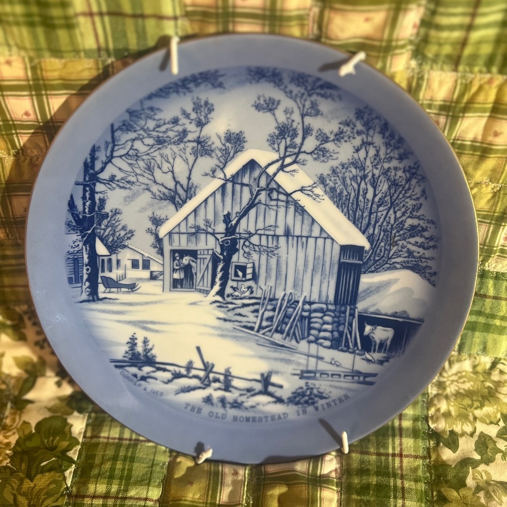 Blue and White... "Currier and Ives" Decorative Plate...